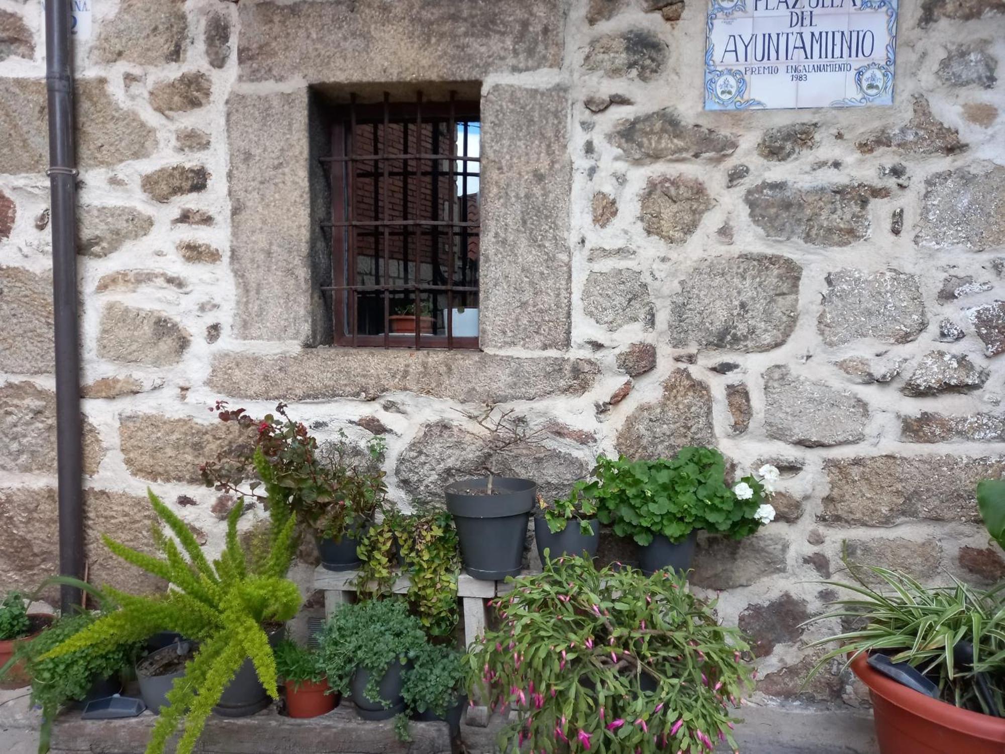 Casa Dona Ligia Pension Mijares  Buitenkant foto